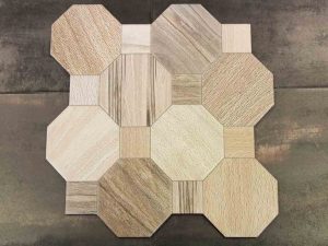 8eck-Fliese in Holzoptik