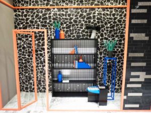 Das Thema "schwarz&weiß" auf der Fliesenmesse Cersaie 2019 in Bologna