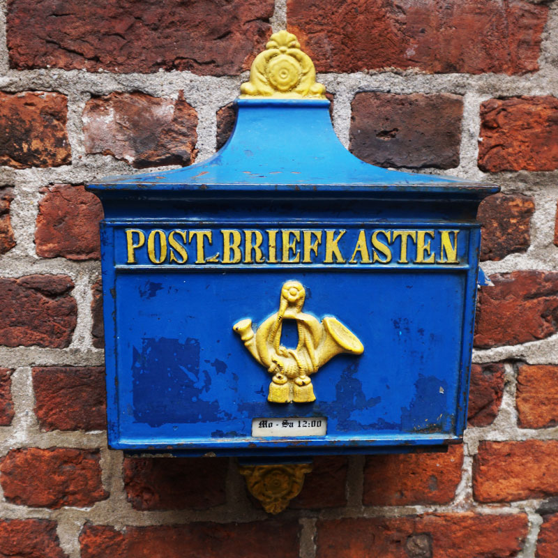 Der bekannte Briefkasten in der Böttcherstraße in Bremen
