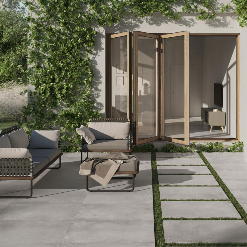 Terrassenfliesen in einer Betonoptik im Format 60x90x2cm aus Spanien